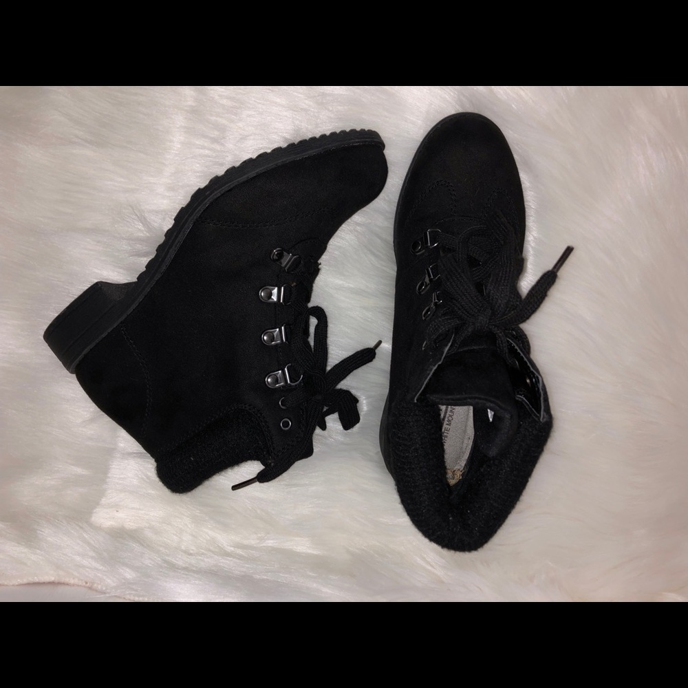 Cliffs black boots size 7